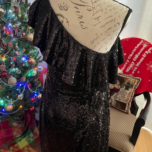 NWT Michael Kors Sequined Dress - Picture 11 of 16